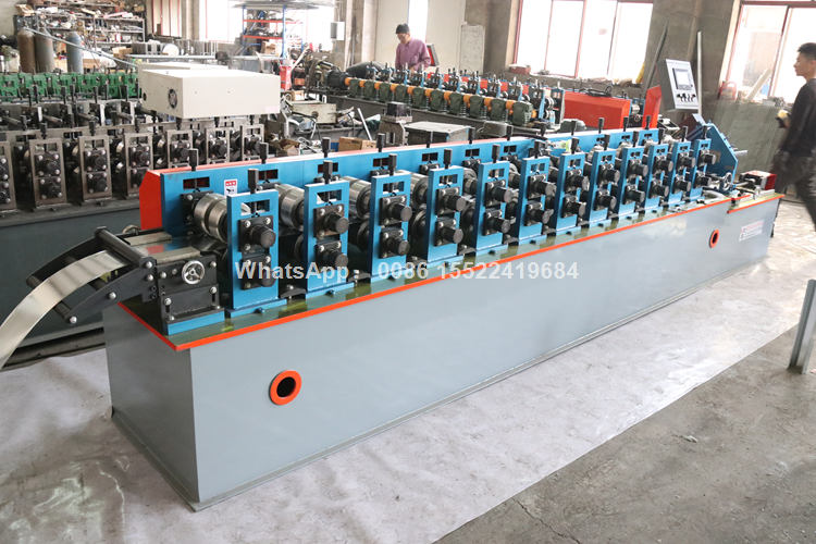 stud and track roll forming machine